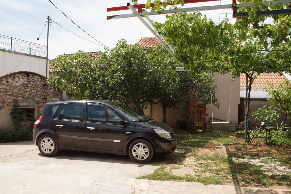 Apartments Viktorija Starigrad Paklenica Zewnętrze zdjęcie