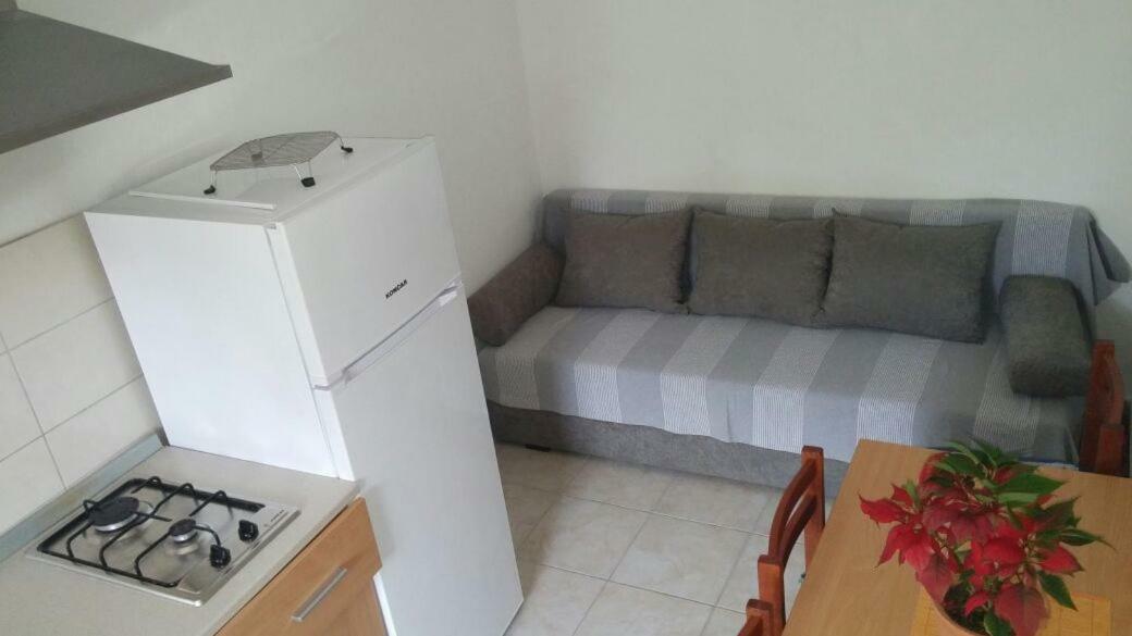 Apartments Viktorija Starigrad Paklenica Zewnętrze zdjęcie