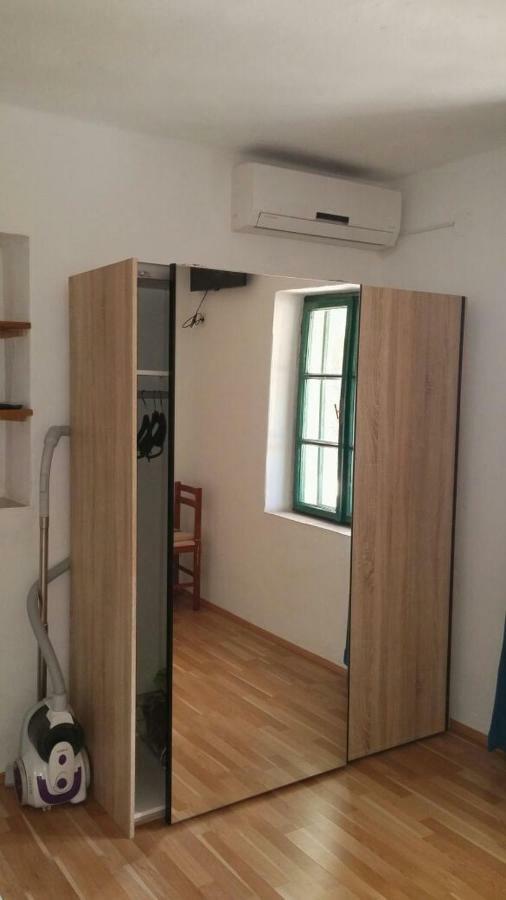 Apartments Viktorija Starigrad Paklenica Zewnętrze zdjęcie